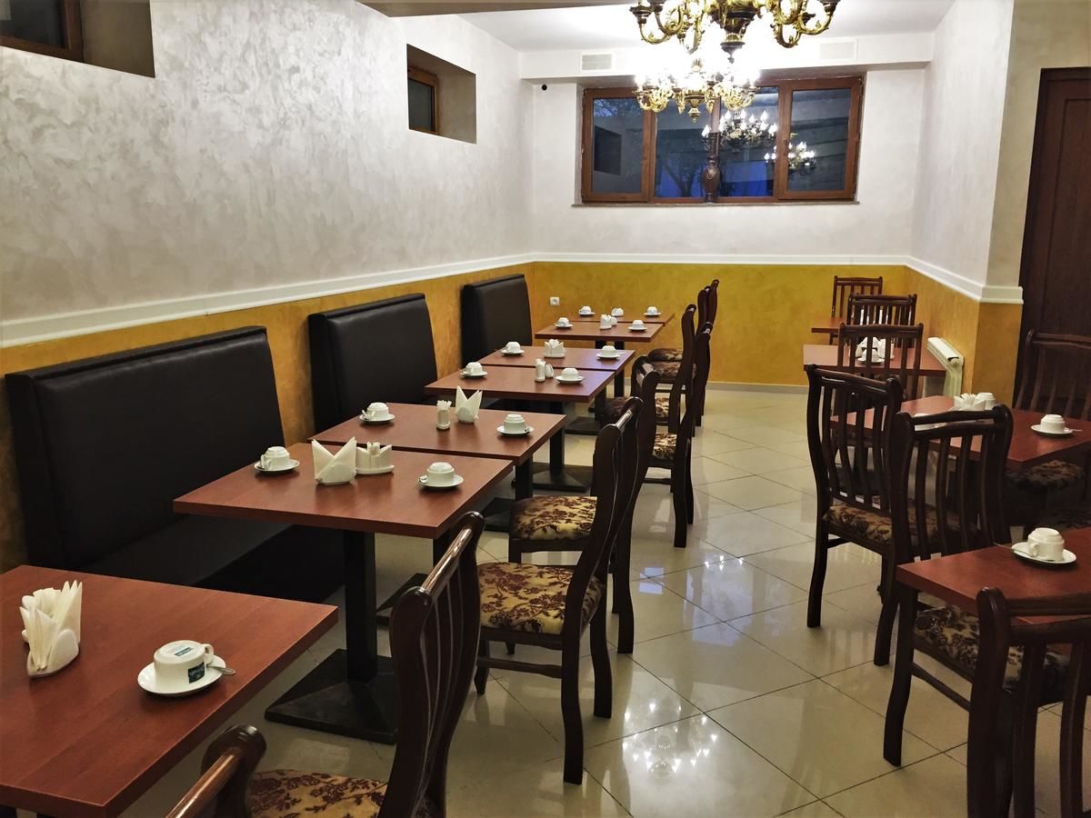 Отель Primer Hotel Ереван-11